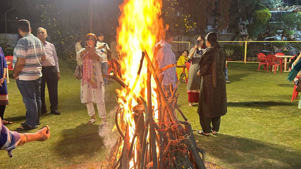 Holika-Dahan-2025-03