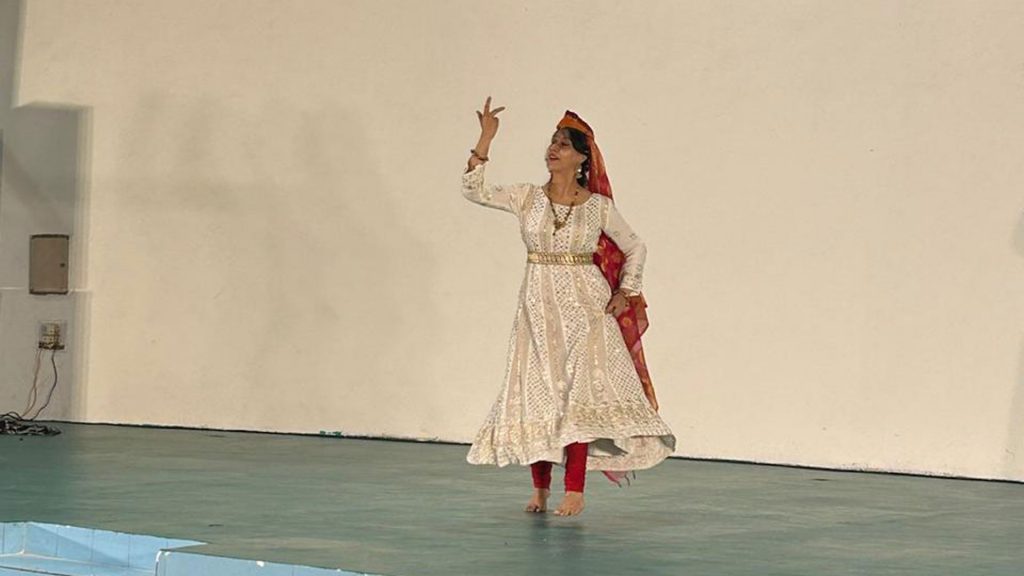 dance-extranza-07Dec2024-03